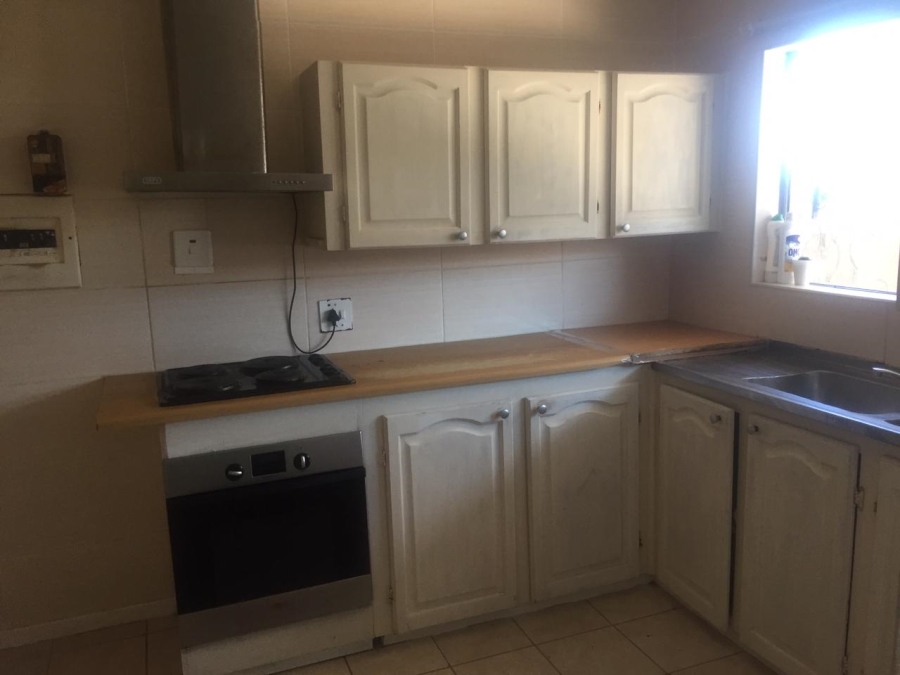 To Let 3 Bedroom Property for Rent in Amalinda Eastern Cape